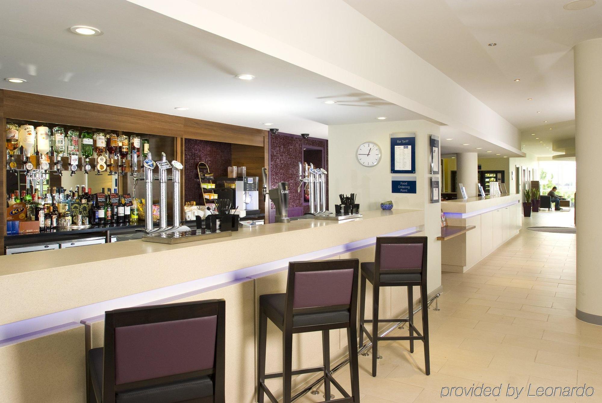 Holiday Inn Express London Greenwich By Ihg Restaurant foto